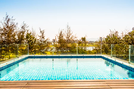 Cost of Glass Pool Fence Repair in Midway