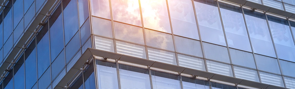 UV-Resistant Glass Experts in Midway, FL